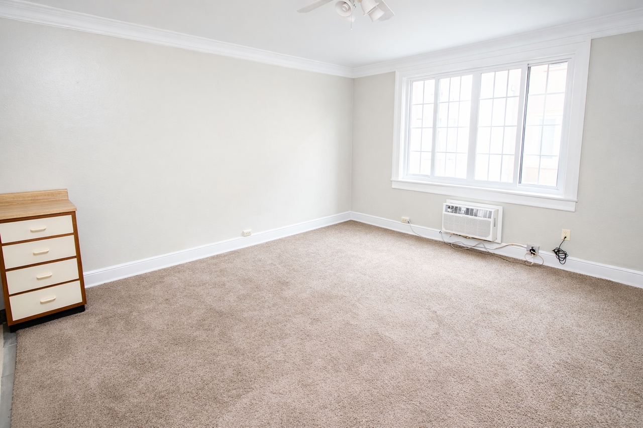 ADRIAN APARTMENTS -- 151 - Photo 4 of 25