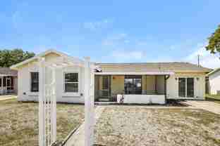 971 Winsome Rd - Photo 1 of 1