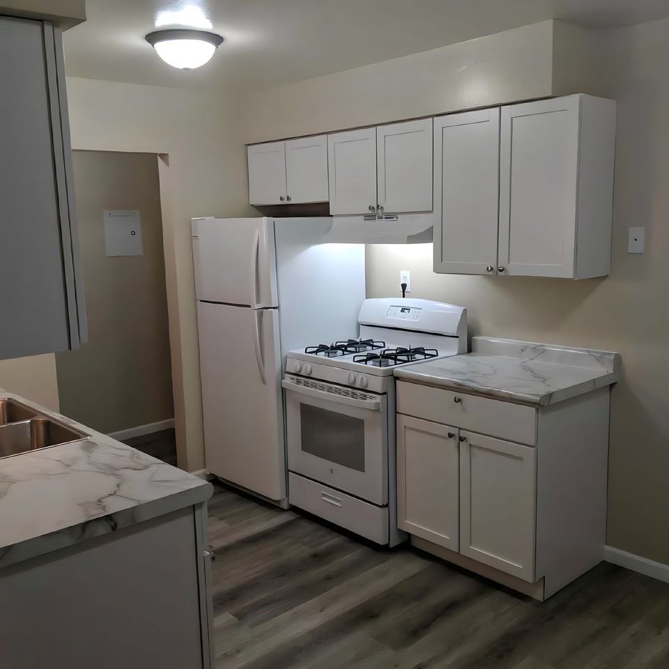 Fremont 3600 - Photo 5 of 50