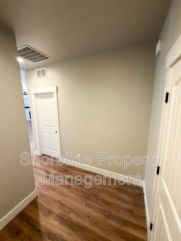 12913 S Salerno Ave - Photo 5 of 46