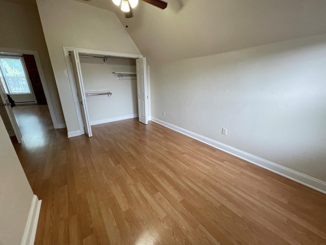 Stanton 5401 - Photo 5 of 11