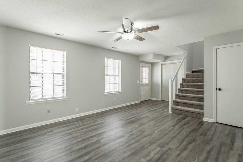 1434 Stratton Place Dr #B - Photo 3 of 28