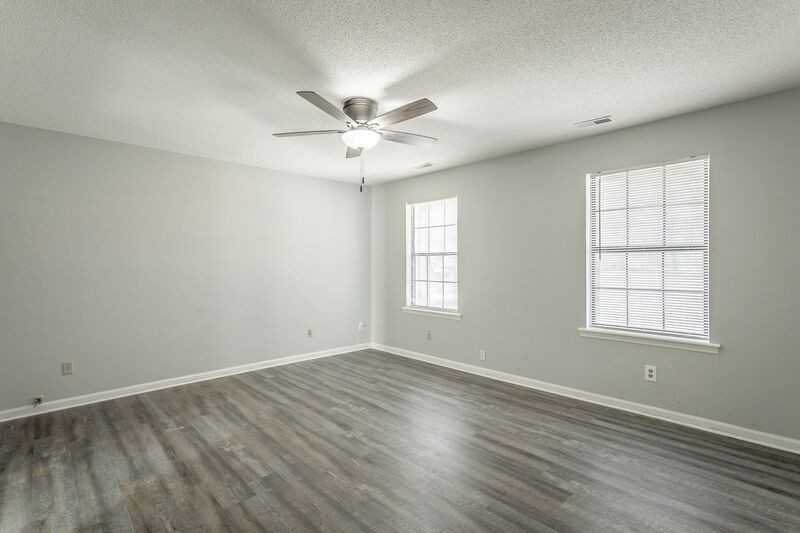 1434 Stratton Place Dr #B - Photo 6 of 28