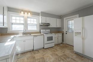 209 S Moss Ave - Photo 1 of 1