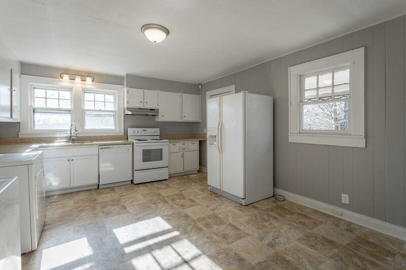 209 S Moss Ave - Photo 6 of 23