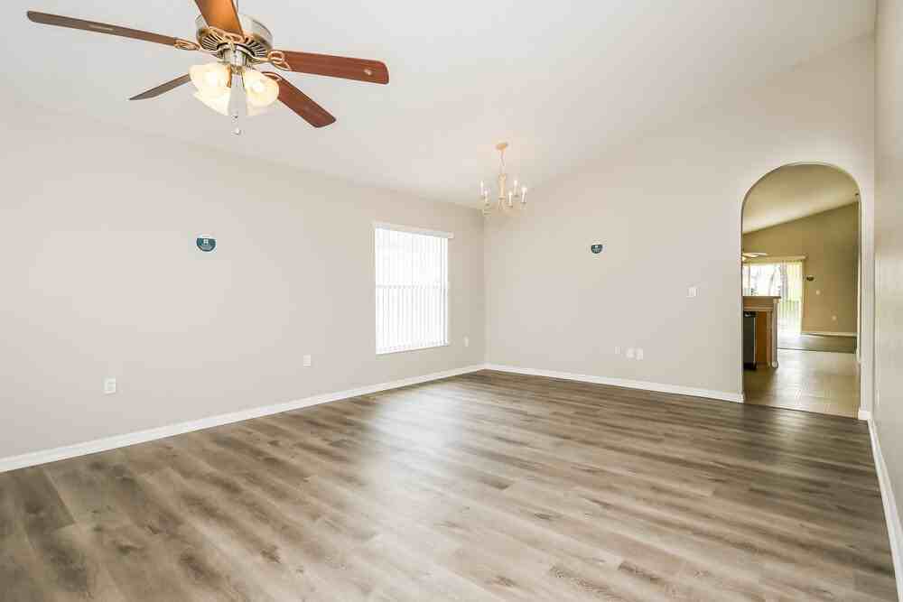 515 Winthrop Pl - Photo 6 of 19