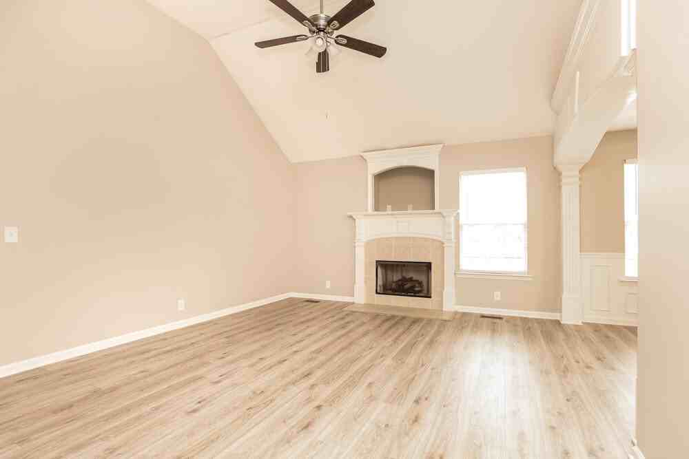 214 Quanah Parker Trl - Photo 5 of 20
