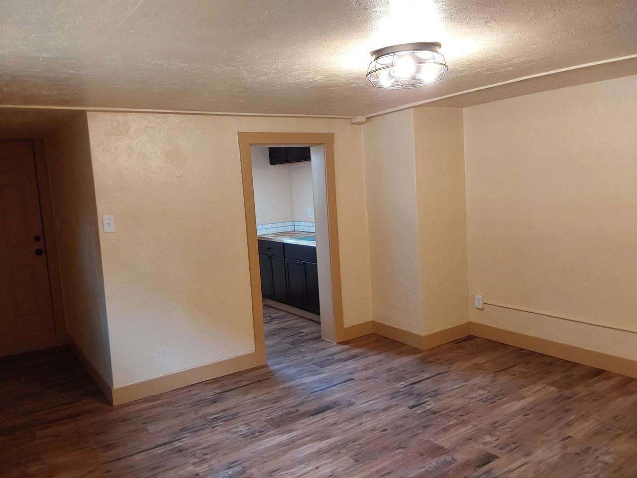 2018 10th Avenue - Photo 4 of 9
