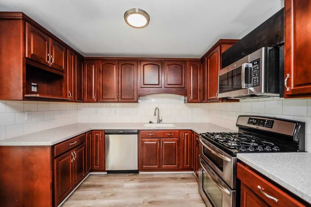 1658 Eric Cir - Photo 7 of 17