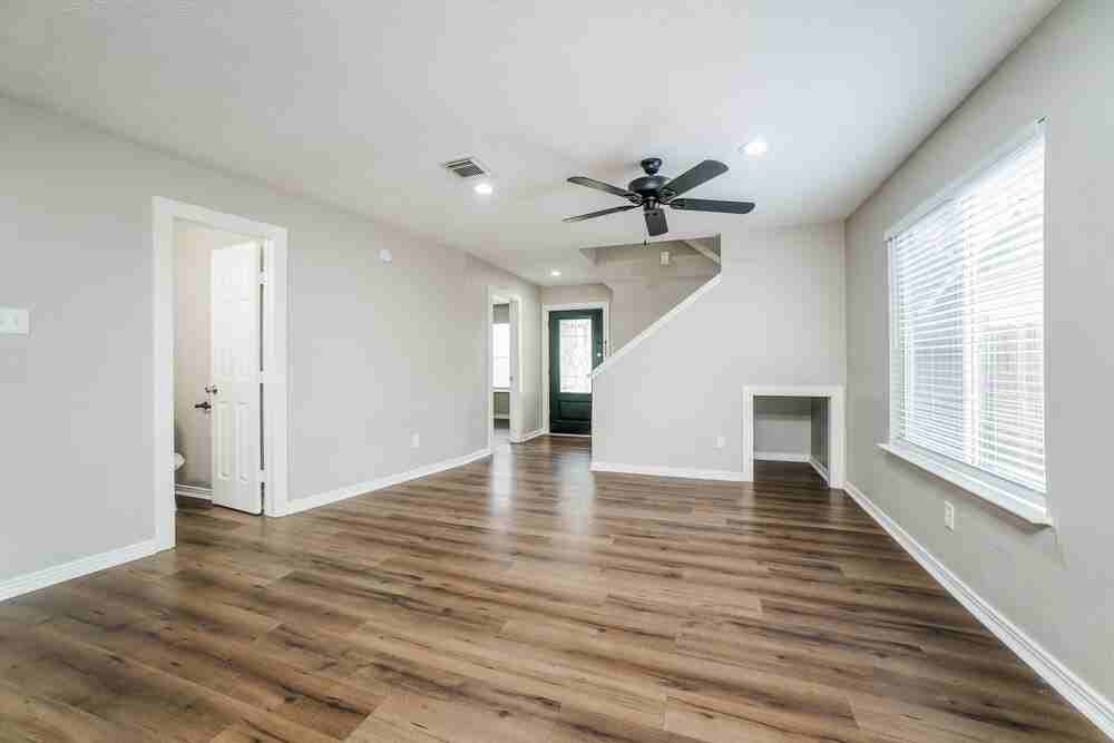 22023 Soft Pines Ct - Photo 7 of 20