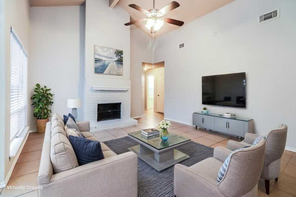 16227 Corsair Rd - Photo 5 of 19