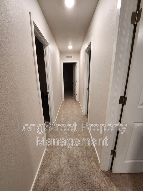 412 Lost Lake St Ne - Photo 5 of 20