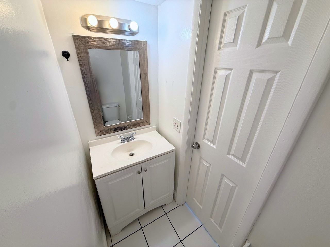 4100 NW 16TH AVE - Photo 3 of 19