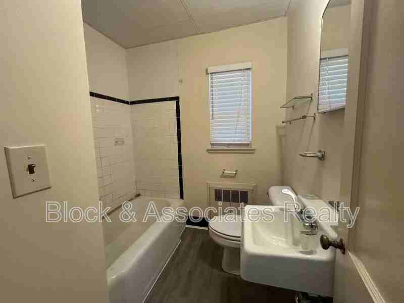 2509 - Photo 6 of 10