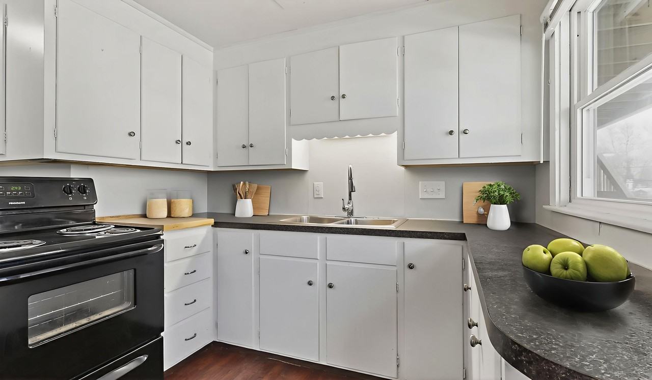 40 Court Street - Photo 2 of 22
