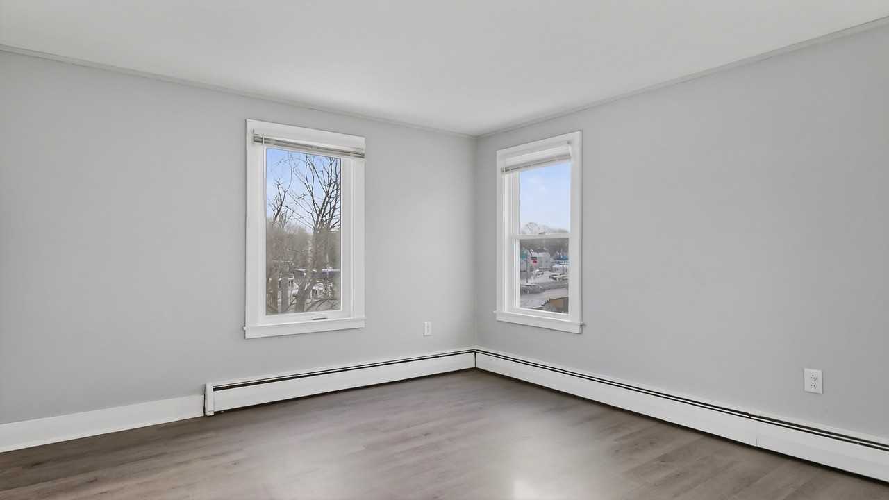 40 Court Street - Photo 3 of 22