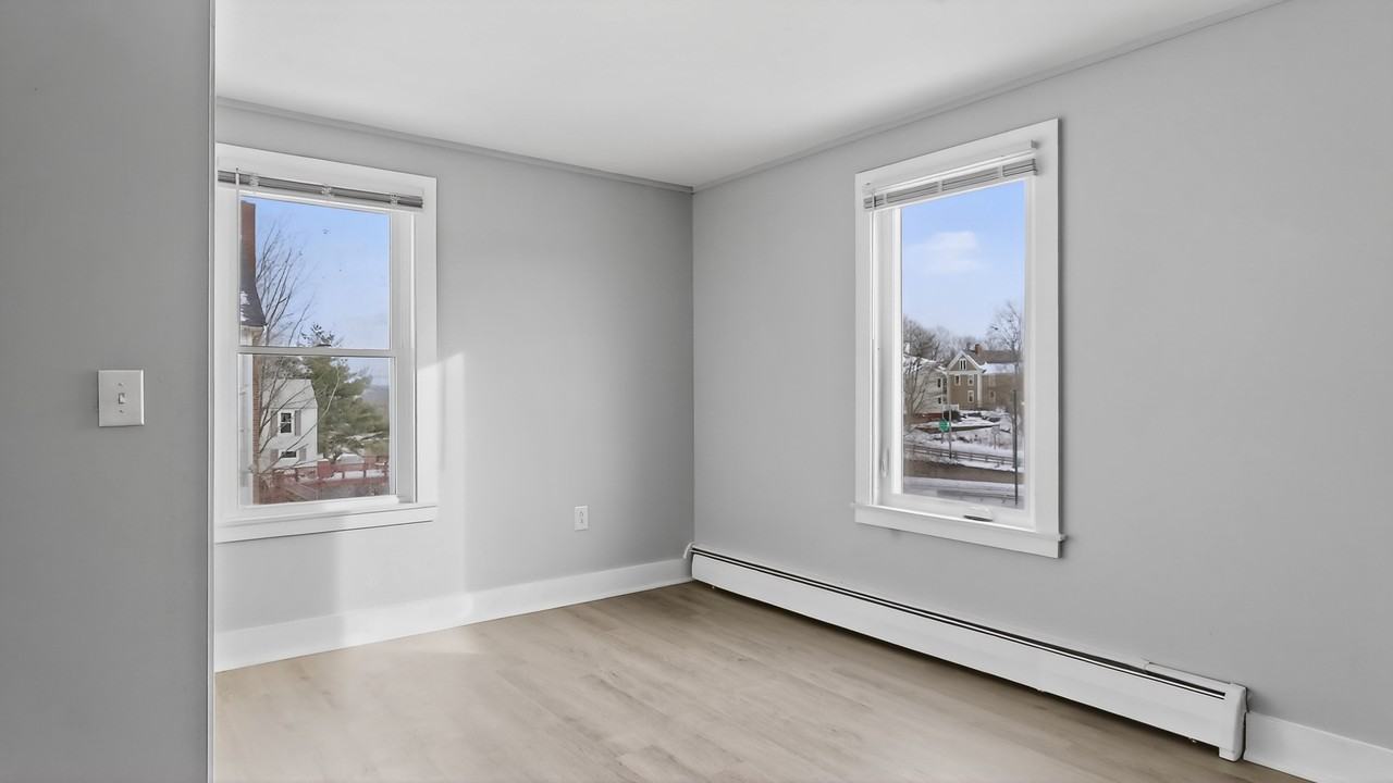 40 Court Street - Photo 5 of 22