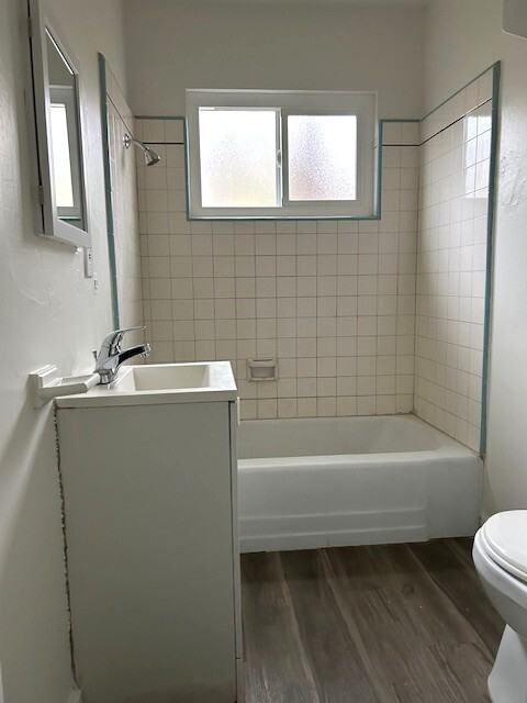 207 East E Street - Photo 5 of 7