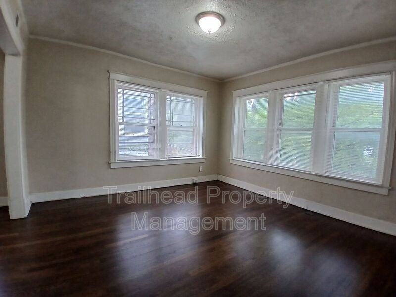 108 N Indiana Ave #2S - Photo 2 of 18