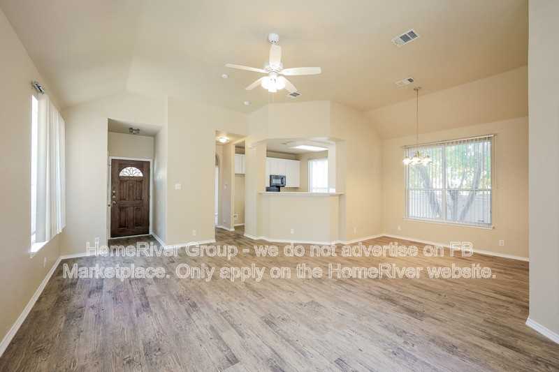 6763 Biscay Bay - Photo 4 of 19