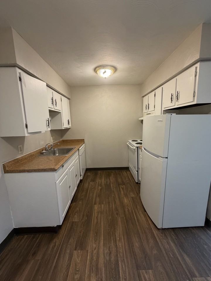 3334 Pleasant Grove Road - Photo 6 of 14