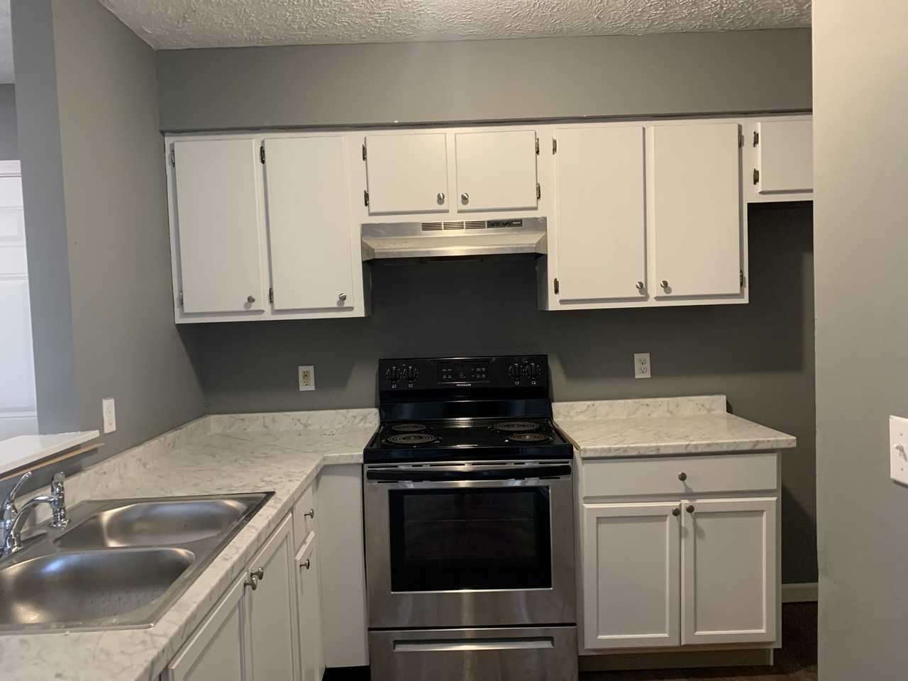 New 504 Johnson Street A - Photo 3 of 8