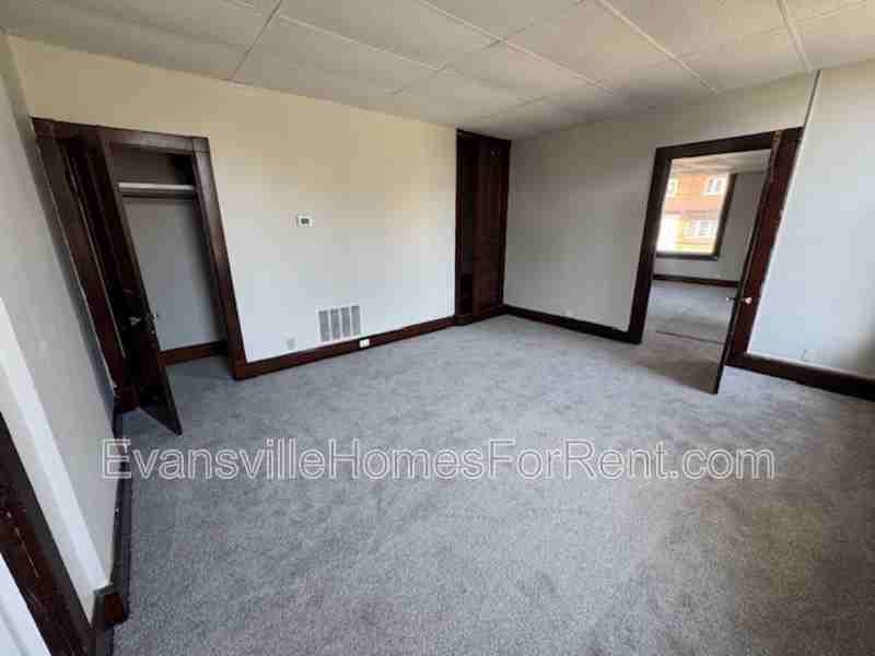 3036 W Maryland St - Photo 6 of 7