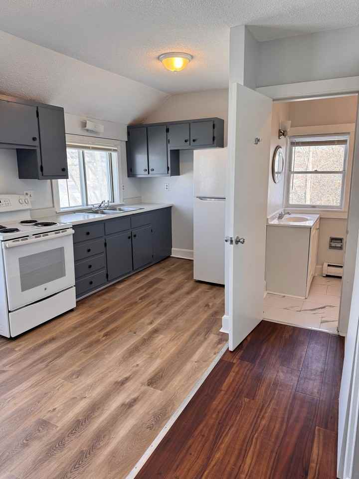 317 South Main Street - Photo 7 of 22