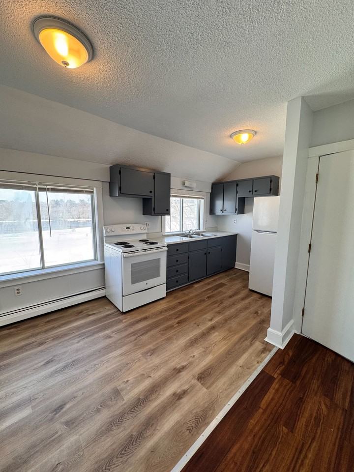 317 South Main Street - Photo 7 of 22