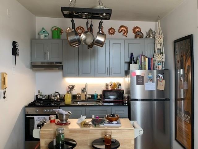 03 - 323 S 12th St - Photo 2 of 8