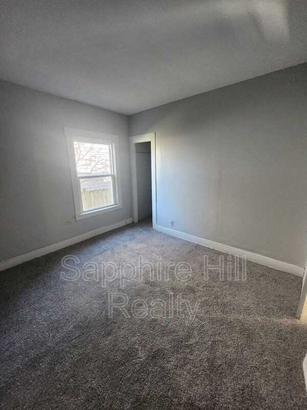 16317 Huntmere Ave - Photo 4 of 5