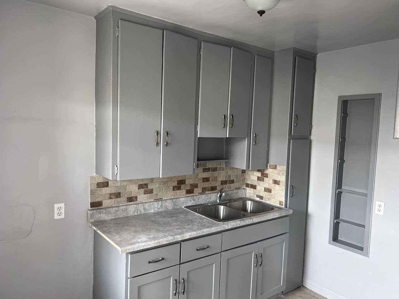 Figueroa - Photo 7 of 8