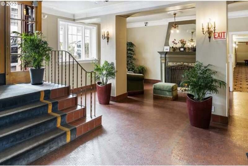 20 Nw 16th Ave - Photo 2 of 20