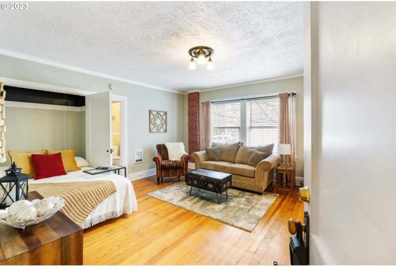 20 Nw 16th Ave - Photo 3 of 20