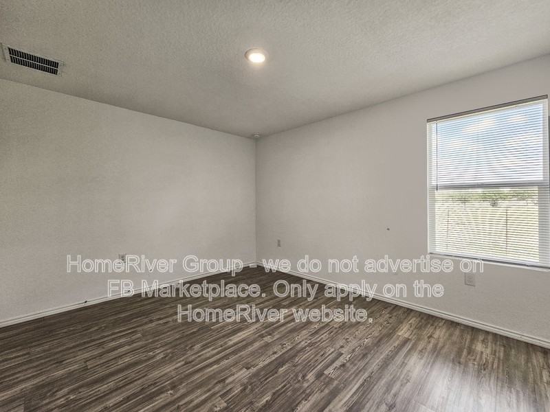 934 Cook Bnd - Photo 6 of 19