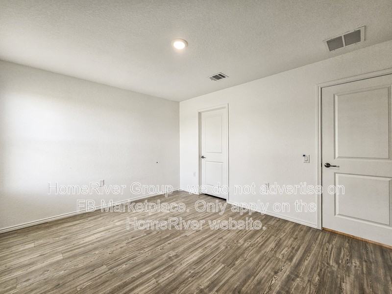 934 Cook Bnd - Photo 7 of 19