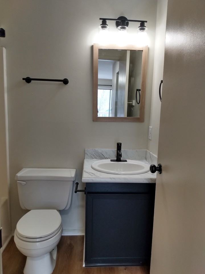 778 Broad Street - Photo 5 of 13