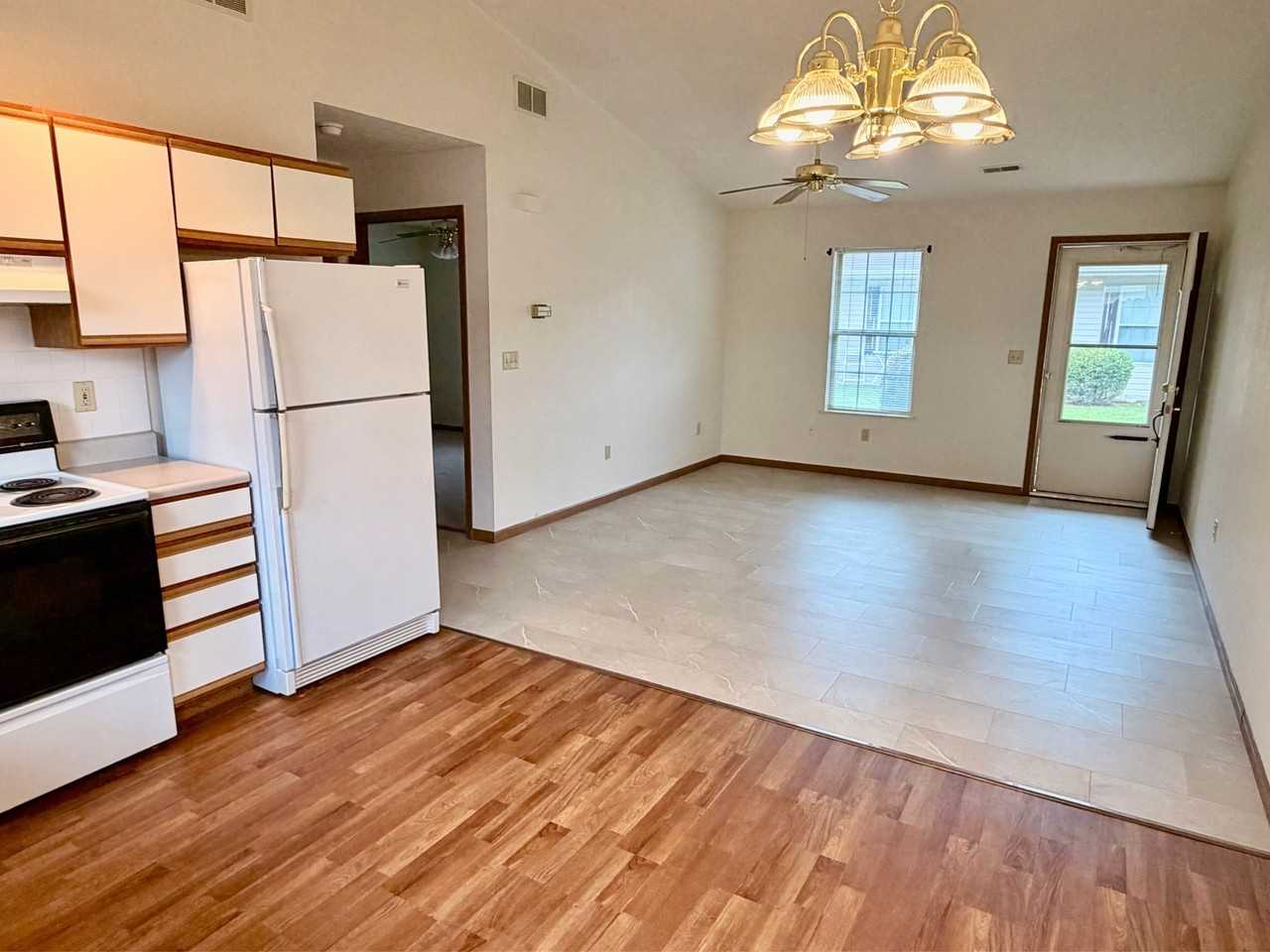 400 Country Club Rd - Photo 3 of 12