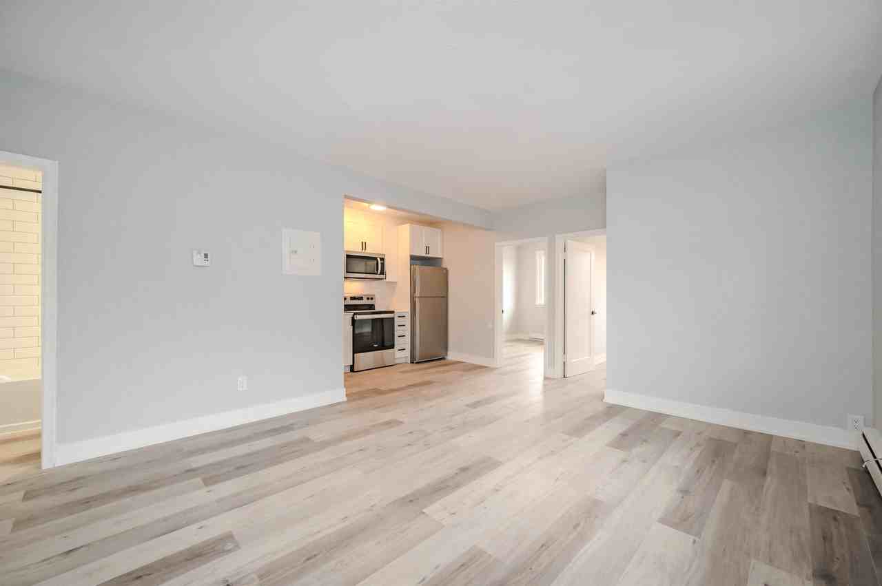 104 Elizabeth Street - Photo 3 of 24