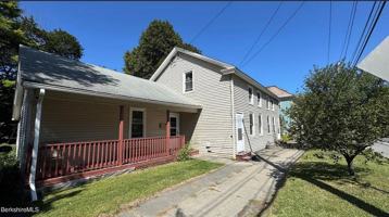 featured image of 98 Columbia St