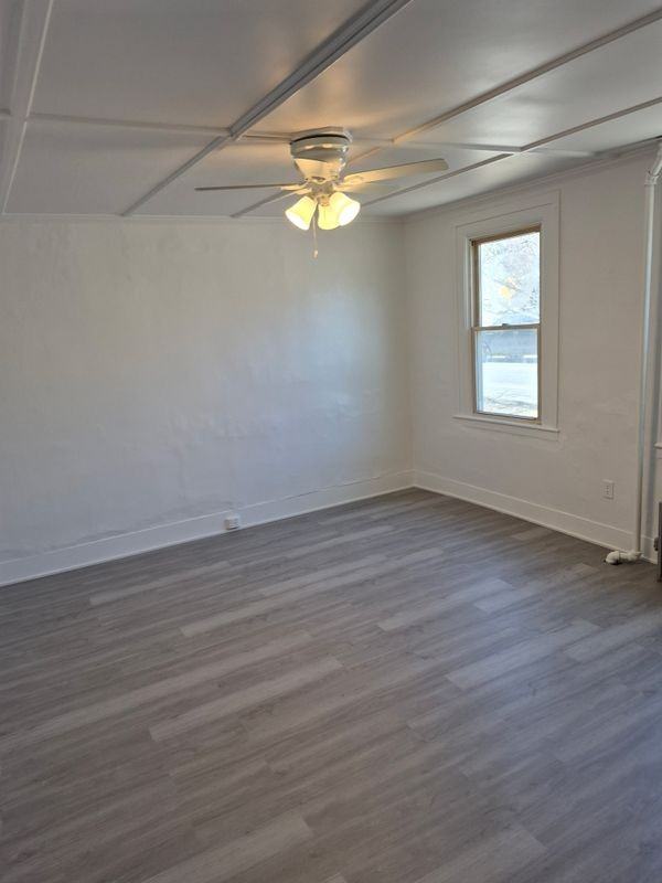 98 Columbia St - Photo 5 of 21