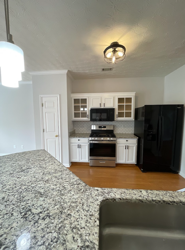 660 Kenridge Way - Photo 4 of 15