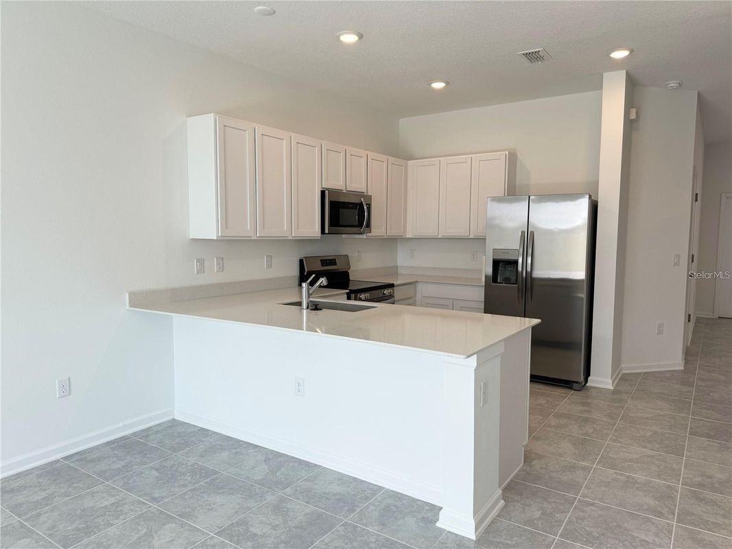 2452 Skyline Loop - Photo 2 of 12