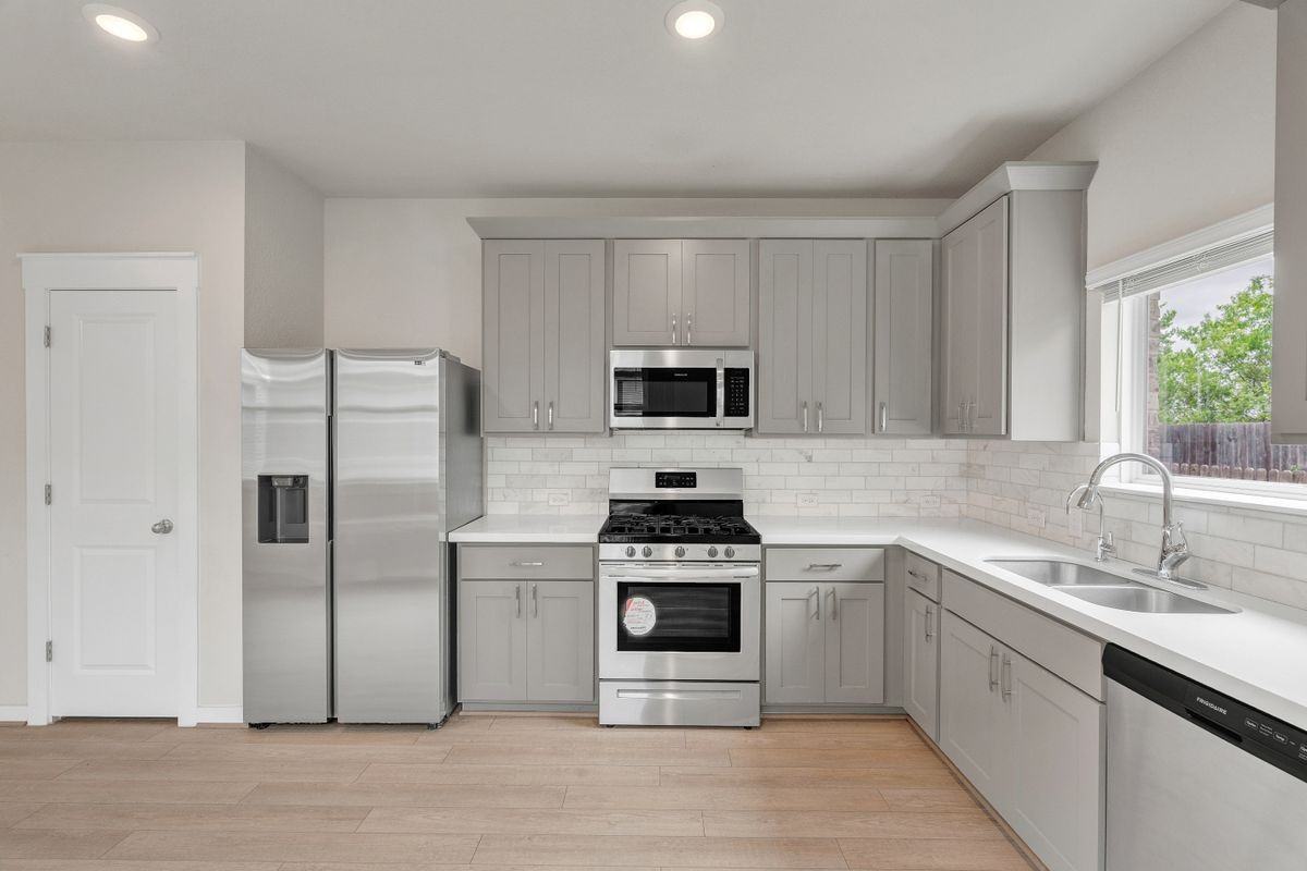 17104 Crane Fly Dr ##D - Photo 5 of 30