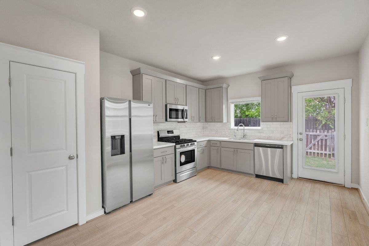 17104 Crane Fly Dr ##D - Photo 6 of 30