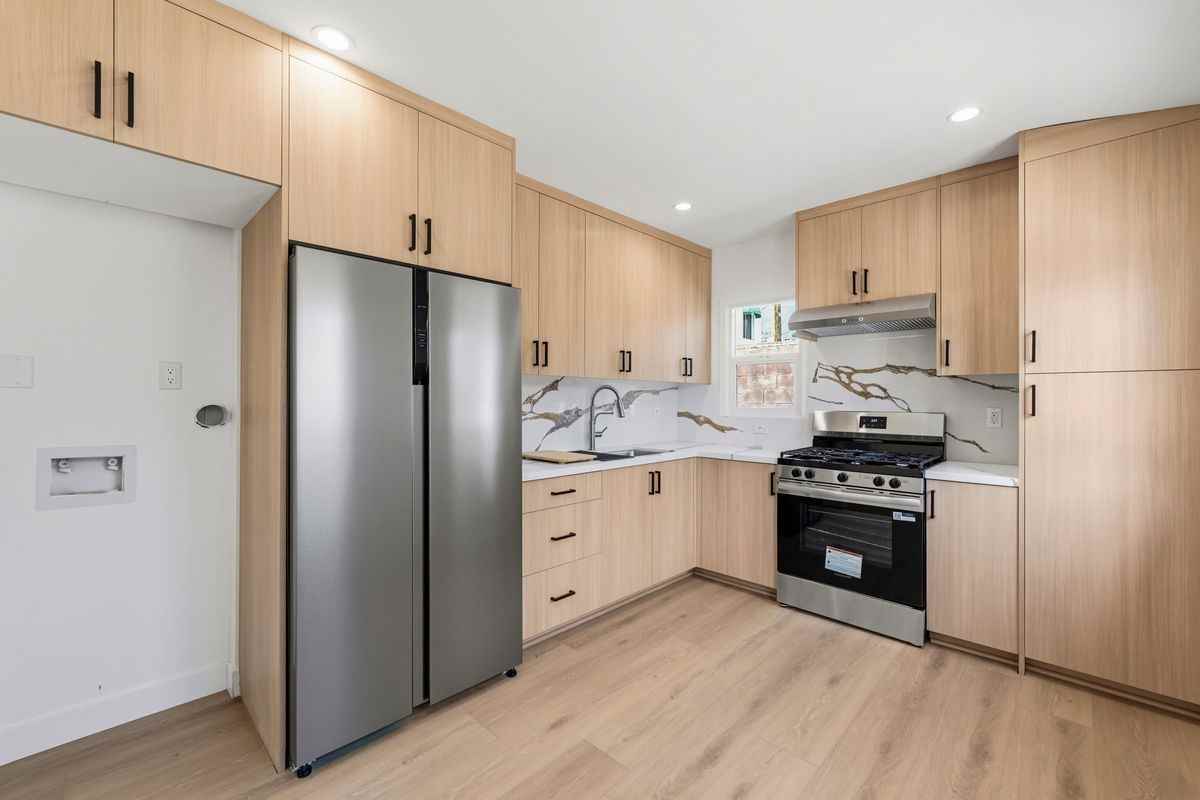 2817 Sycamore Ave - Photo 6 of 26