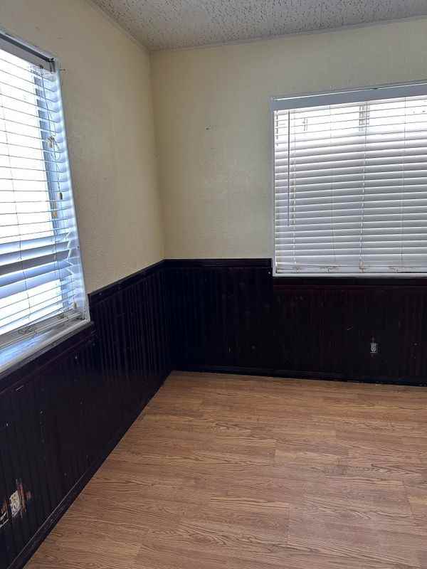 200 E Country Club Blvd - Photo 7 of 14