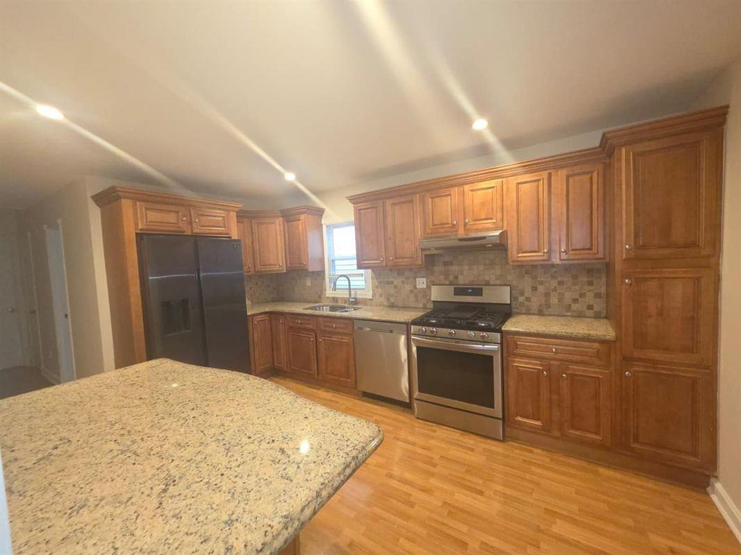 526A Liberty Ave ##2 - Photo 3 of 9