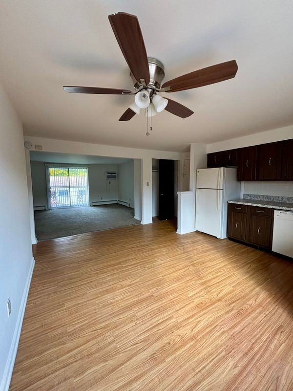 6 Losson Garden Dr ##3 - Photo 2 of 17