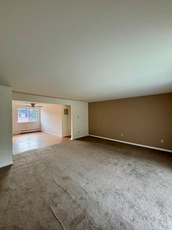 6 Losson Garden Dr ##3 - Photo 4 of 17